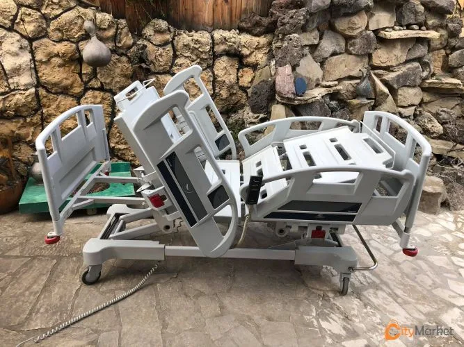 Photo 7 of Medical bed