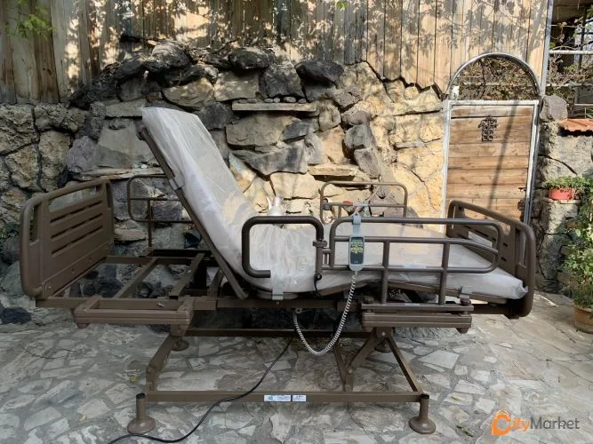 Photo 10 of Medical bed