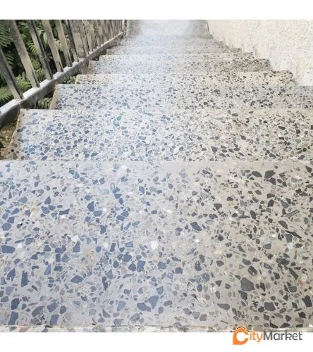 Photo 5 of Laying the mosaic