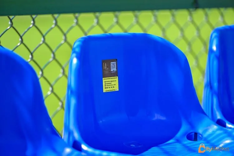 Photo 8 of Stadium bench
