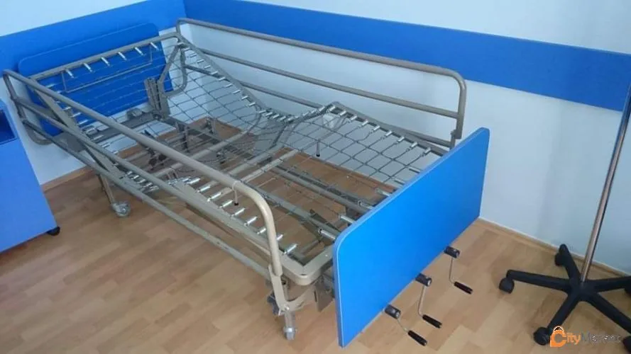 Photo 13 of Medical bed