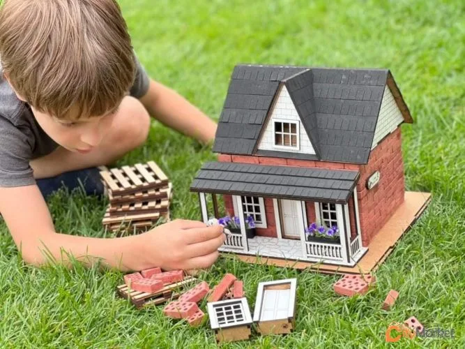 Photo 1 of 3D constructor to build a miniature building