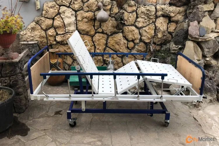Photo 16 of Medical bed